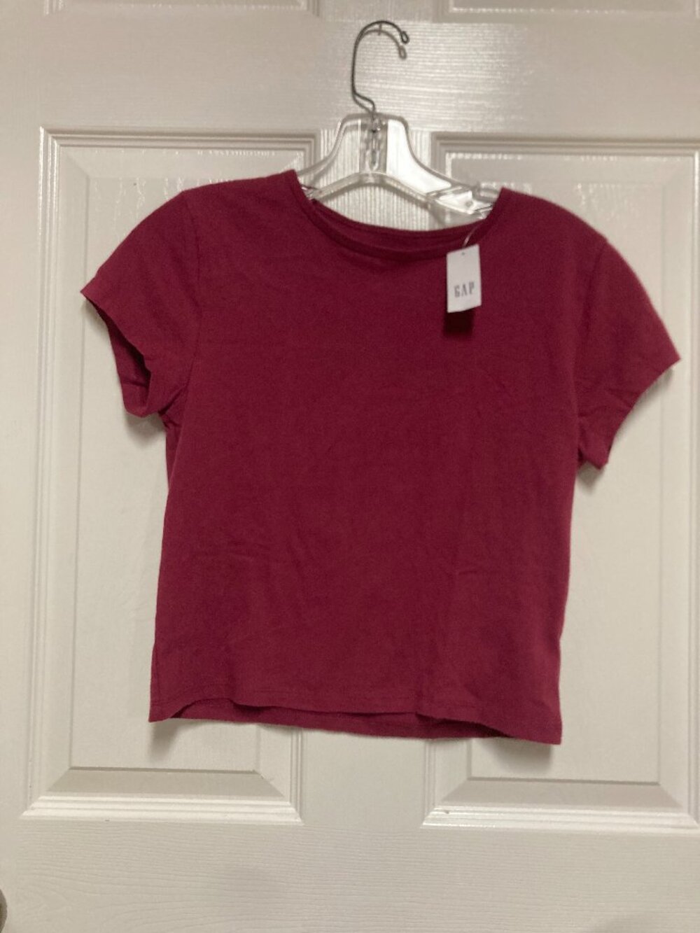 GAP New With Tags Red T-Shirt size small Women's